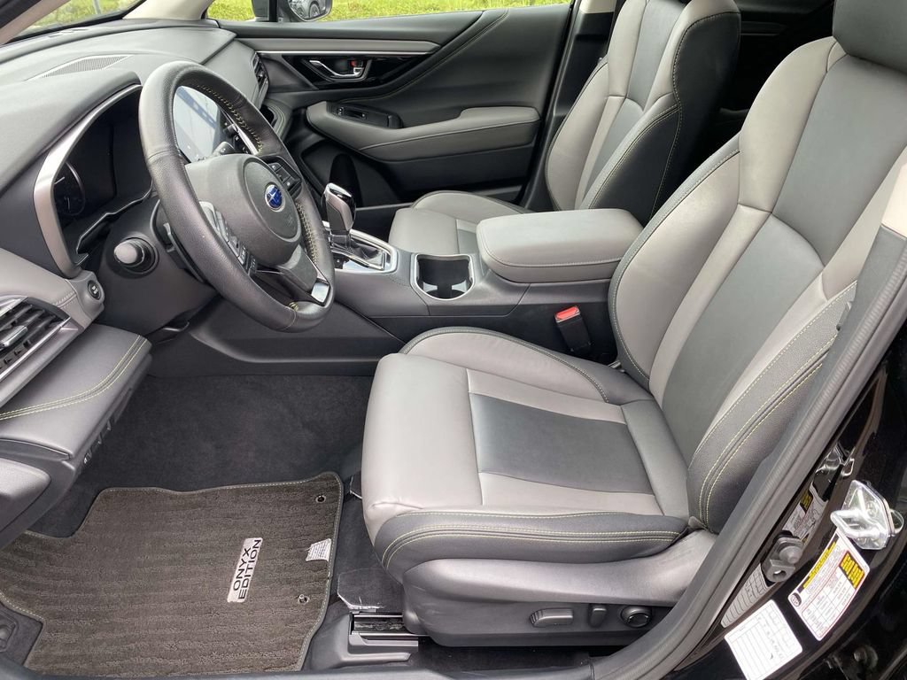 Used 2025 Subaru Outback Onyx Edition AWD/4WD image 16