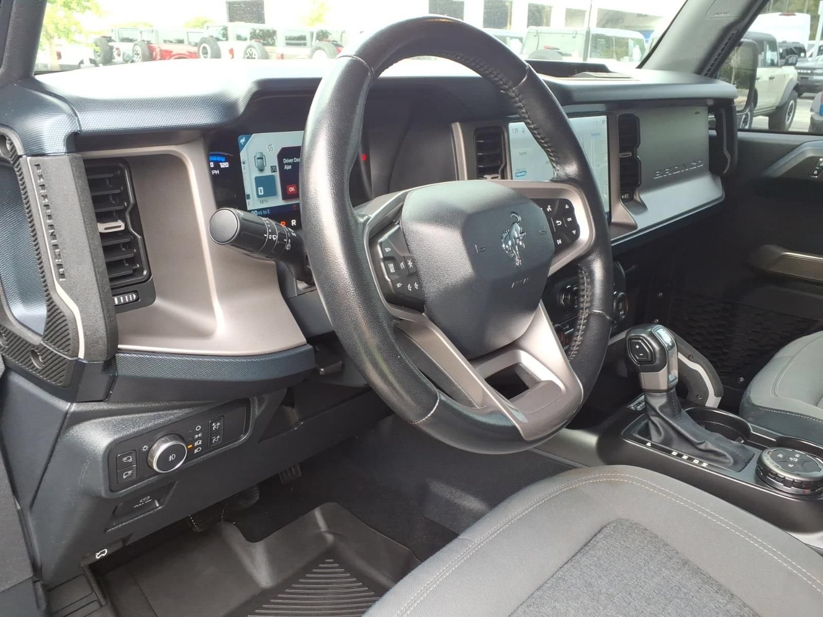 Used 2021 Ford Bronco Outer Banks AWD/4WD image 19
