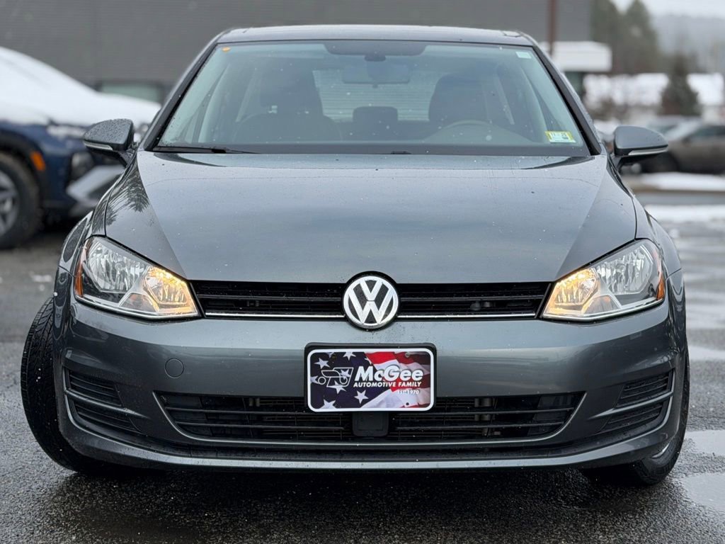 Used 2017 Volkswagen Golf Wolfsburg Edition image 2