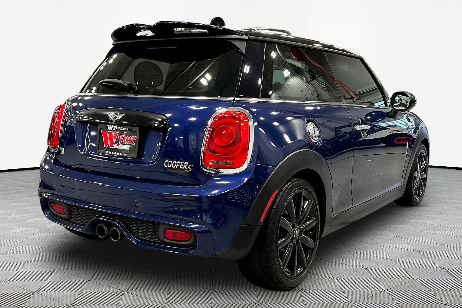 Used 2016 MINI Cooper S FWD image 6