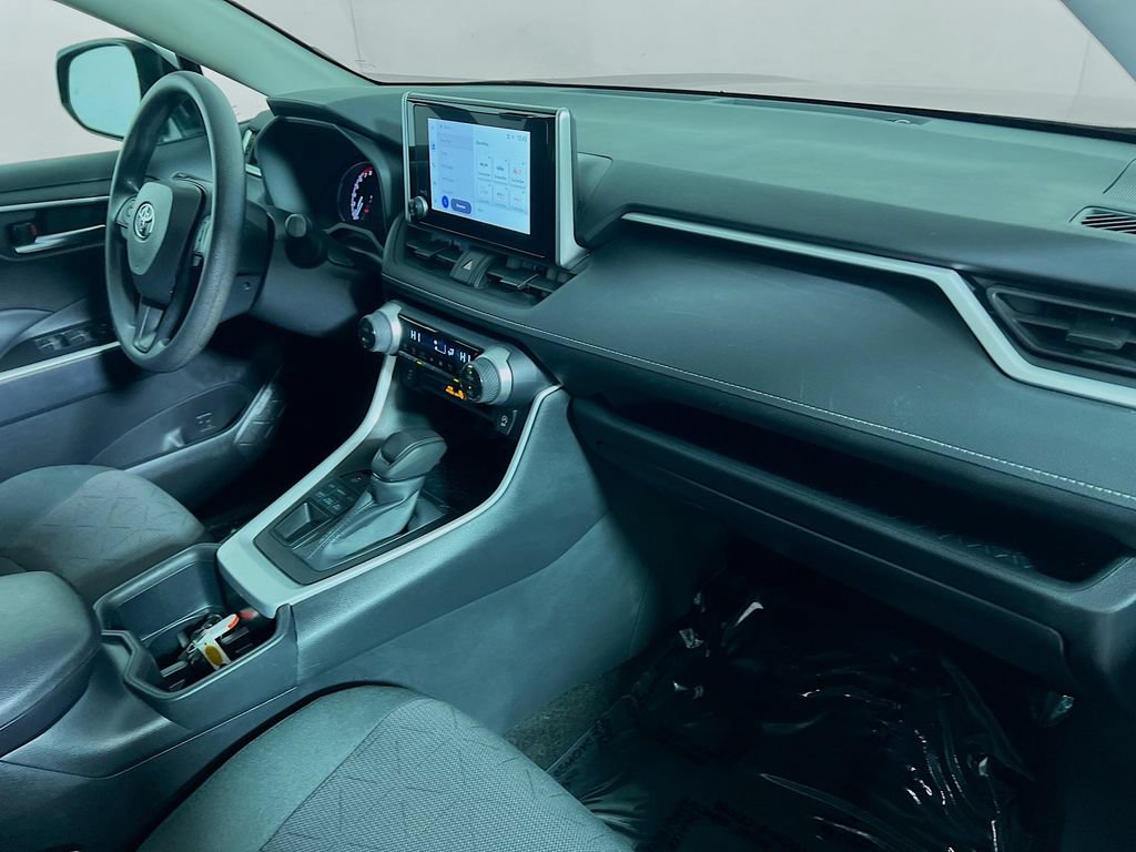 Certified 2025 Toyota RAV4 XLE AWD/4WD image 25