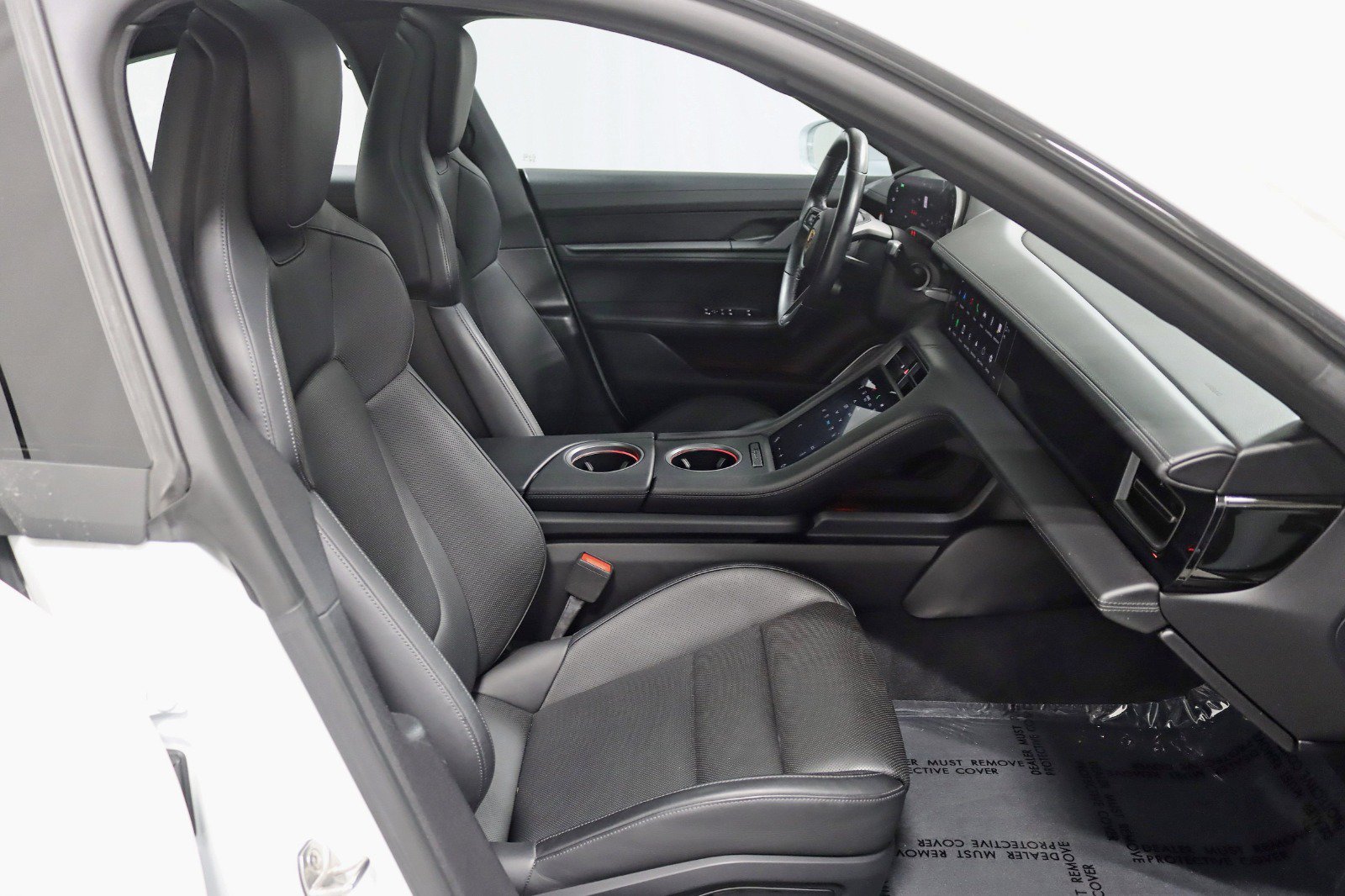 Used 2021 Porsche Taycan 4S AWD/4WD image 31