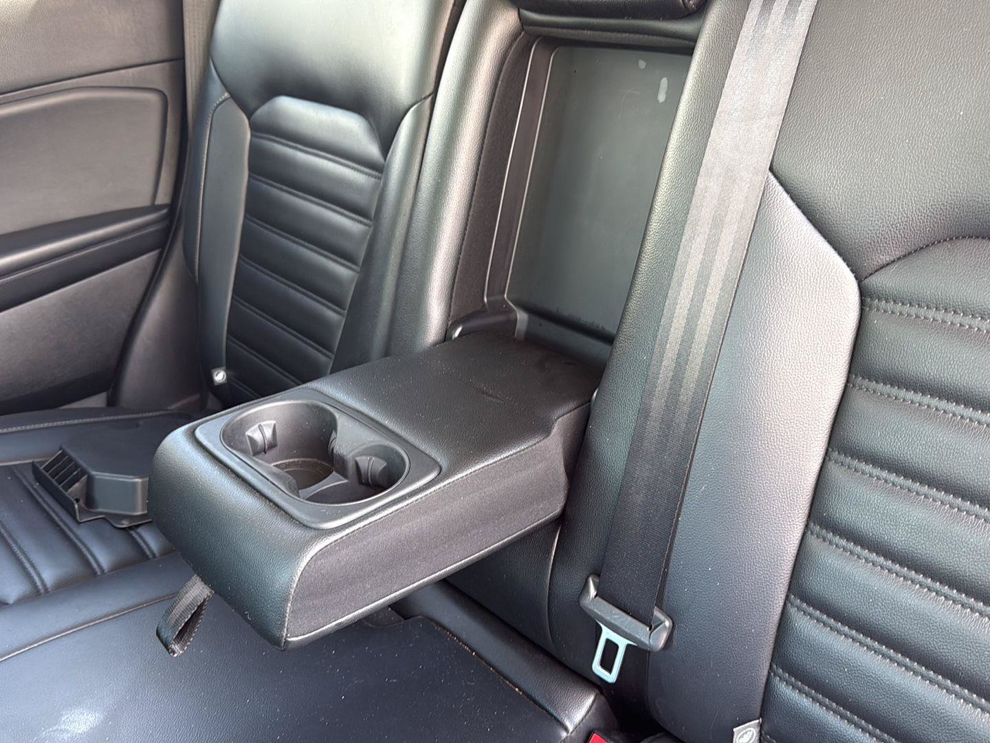 Used 2023 Ford Edge SEL AWD/4WD image 15