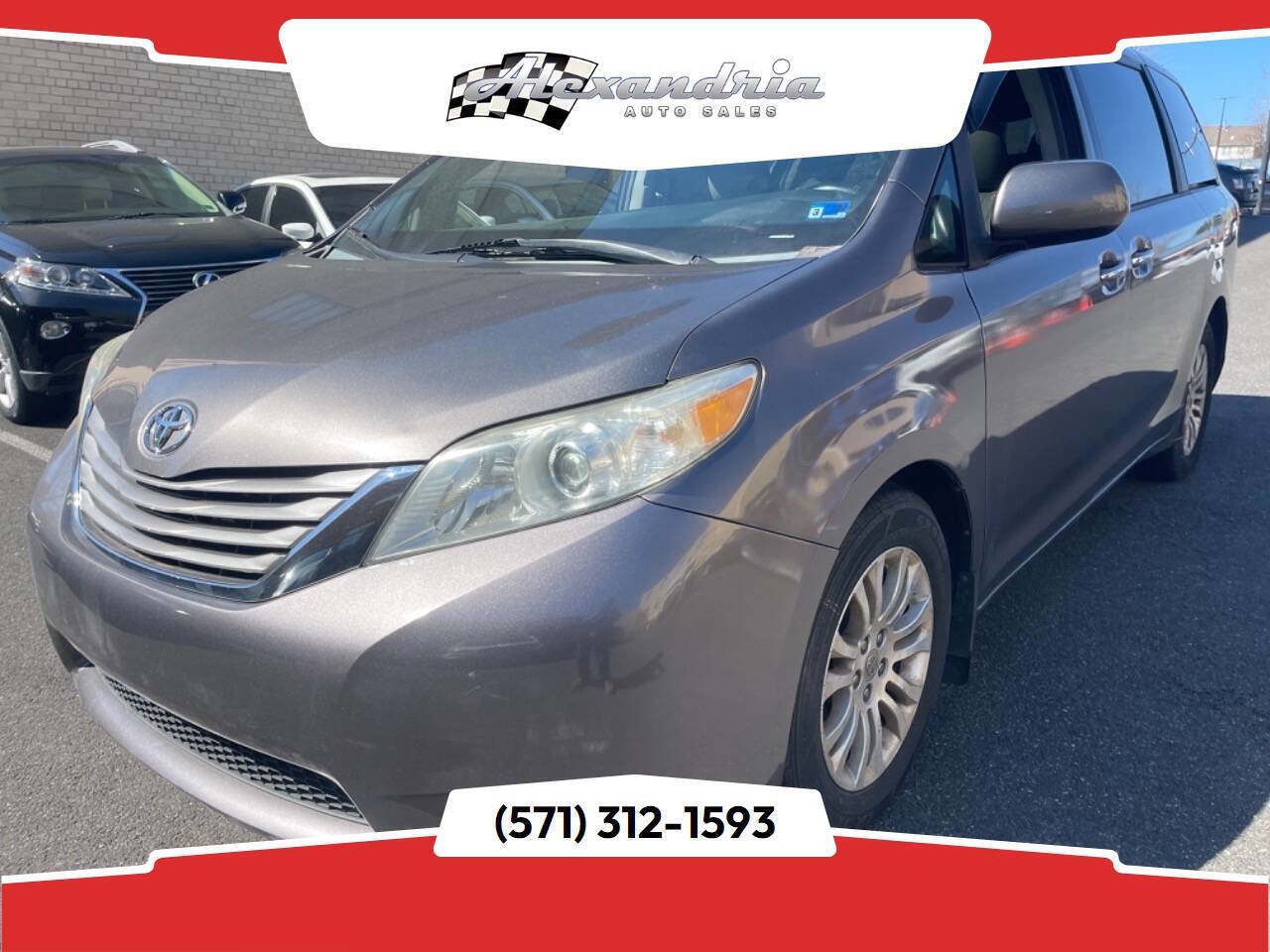 Used 2015 Toyota Sienna XLE w/ XLE Navigation Package