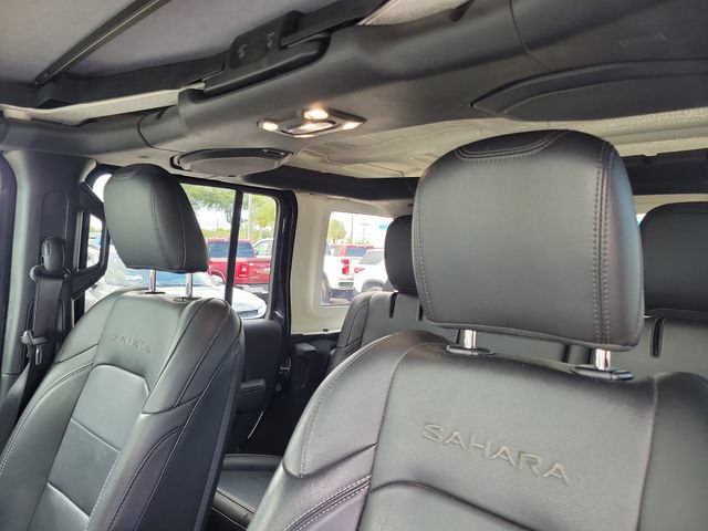 Used 2022 Jeep Wrangler Unlimited Sahara AWD/4WD image 25