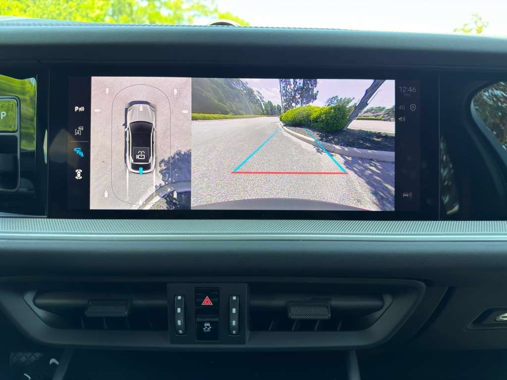 New 2026 Porsche Cayenne Coupe AWD/4WD image 12