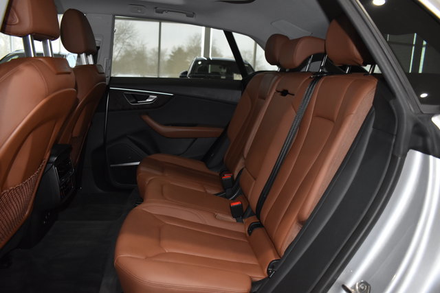 Used 2022 Audi Q8 Premium Plus image 32