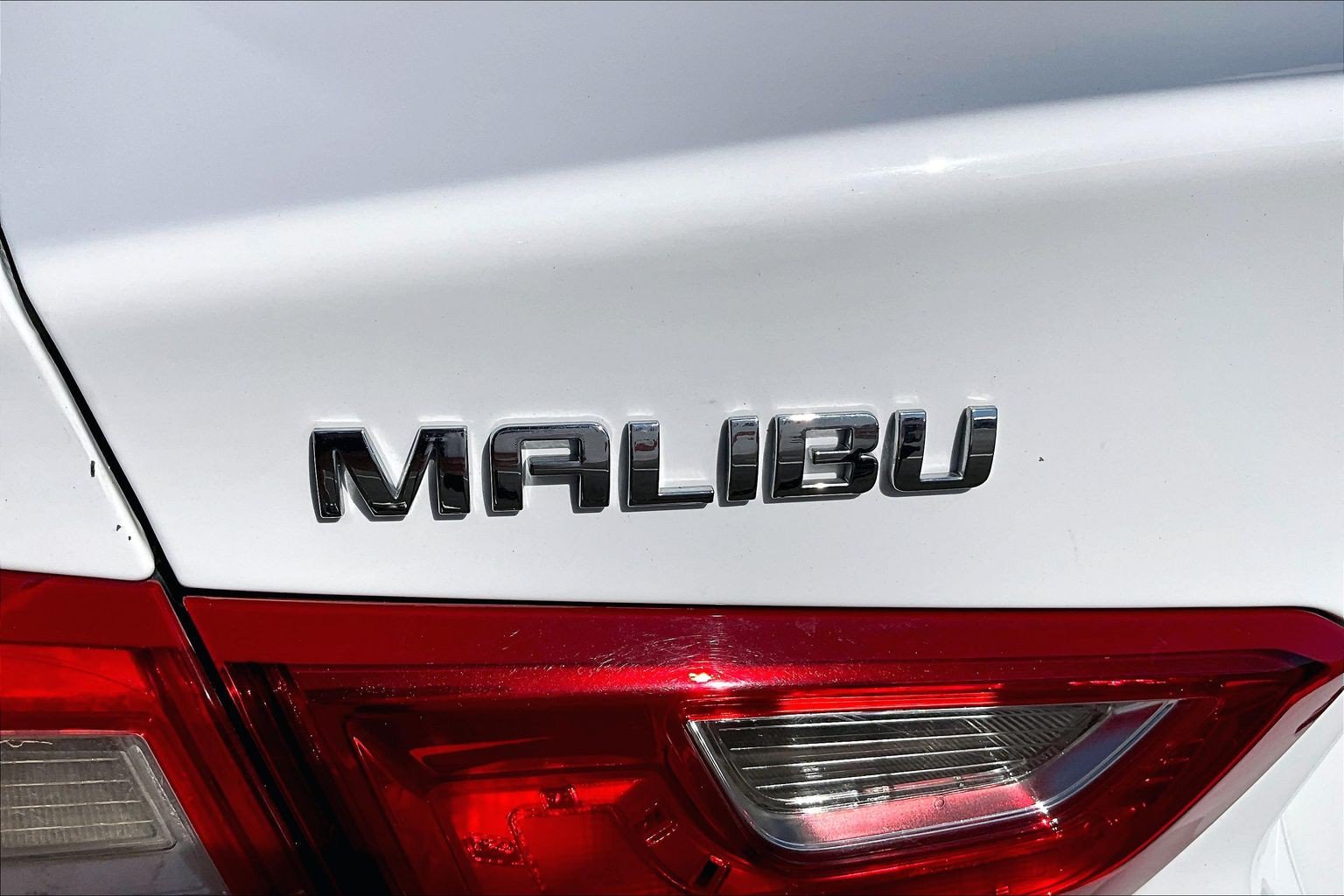 Used 2018 Chevrolet Malibu LT FWD image 29