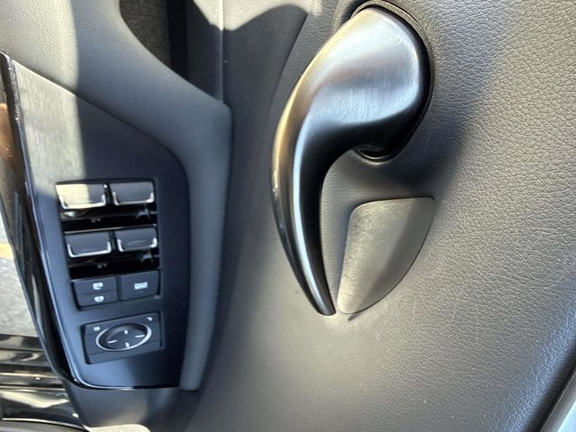 Used 2023 Lexus ES 350 w/ Accessory Package (Z2) FWD image 11