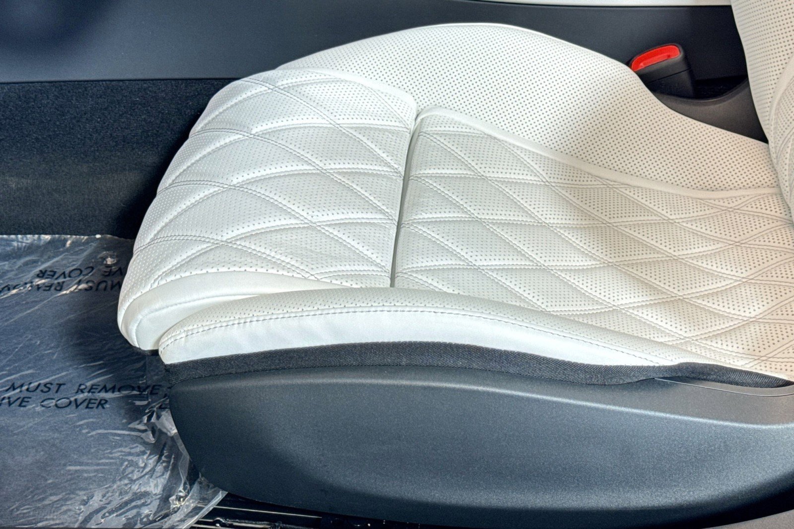 New 2025 Mercedes-Benz SL 63 AMG S e Performance 4MATIC image 17