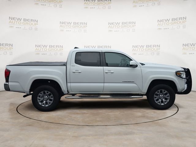 Used 2019 Toyota Tacoma SR5 RWD image 6
