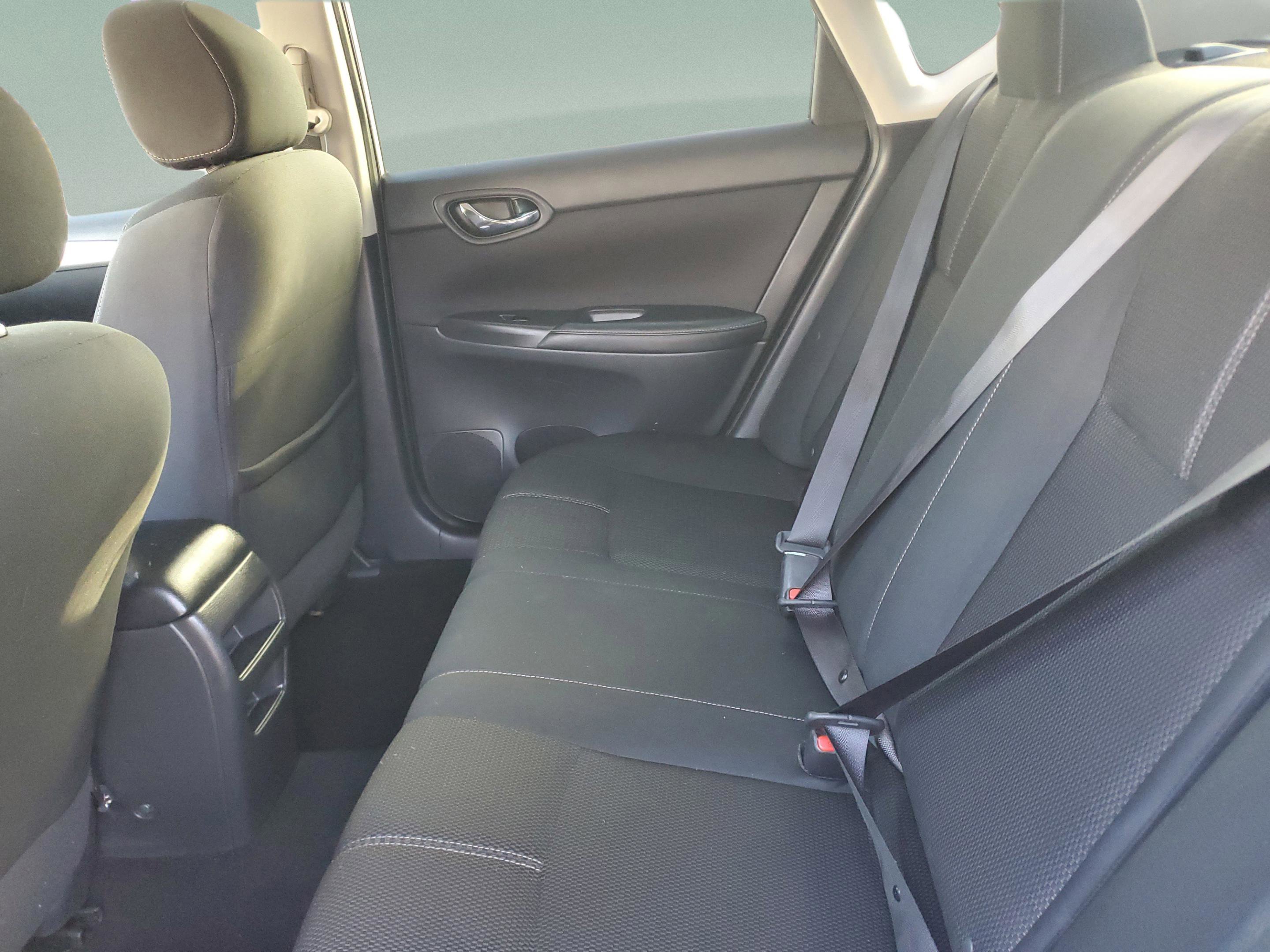 Used 2018 Nissan Sentra S image 7