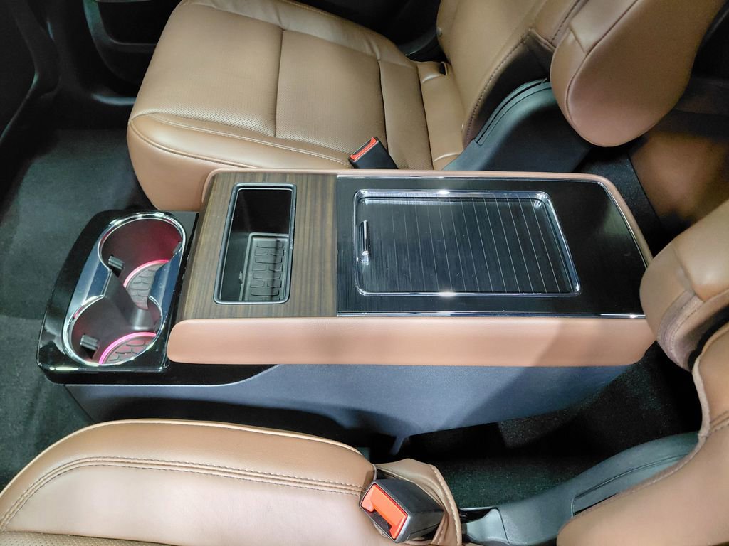 Used 2025 Lincoln Aviator Reserve w/ Equipment Group 201A AWD/4WD image 39