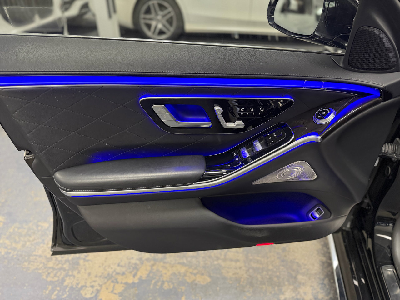 Used 2021 Mercedes-Benz S 580 4MATIC Sedan w/ AMG Line image 13