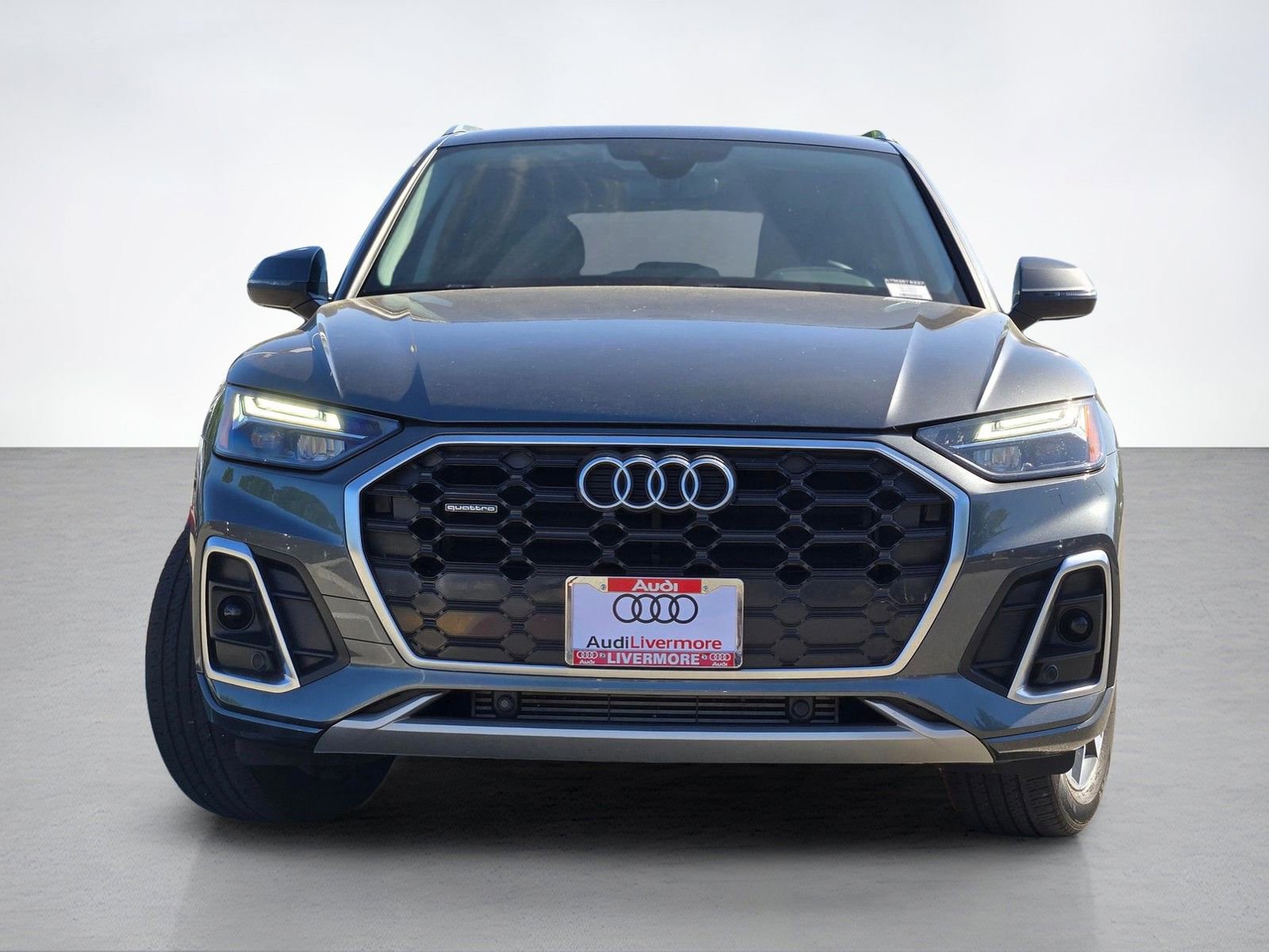 Used 2022 Audi Q5 2.0T Premium AWD/4WD image 2
