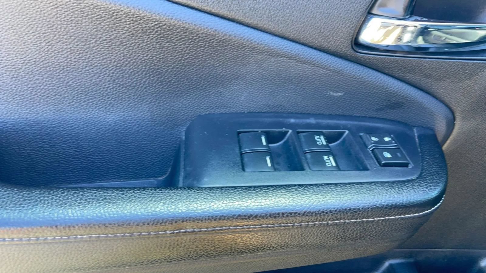 Used 2017 Honda Ridgeline RTL-T image 18