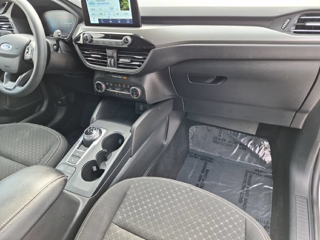 Used 2025 Ford Escape Active AWD/4WD image 30
