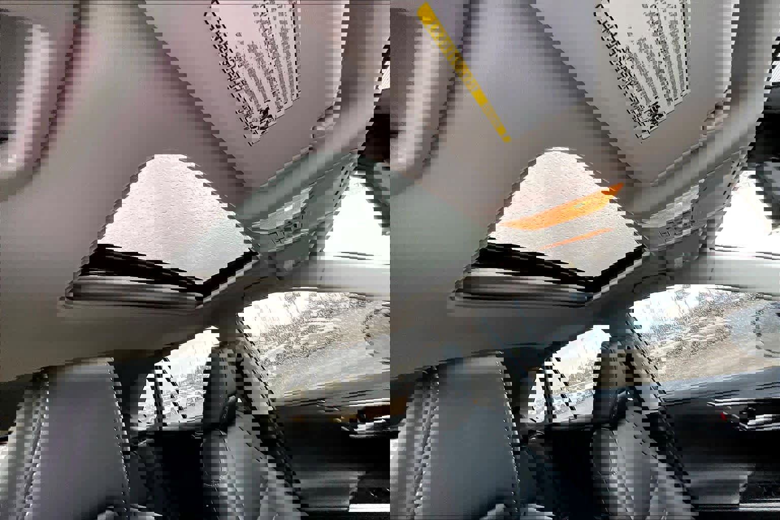 Used 2021 Toyota RAV4 Limited image 14