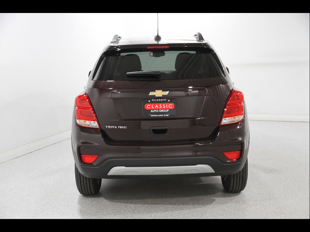 Used 2022 Chevrolet Trax LT w/ LT Convenience Package AWD/4WD image 18