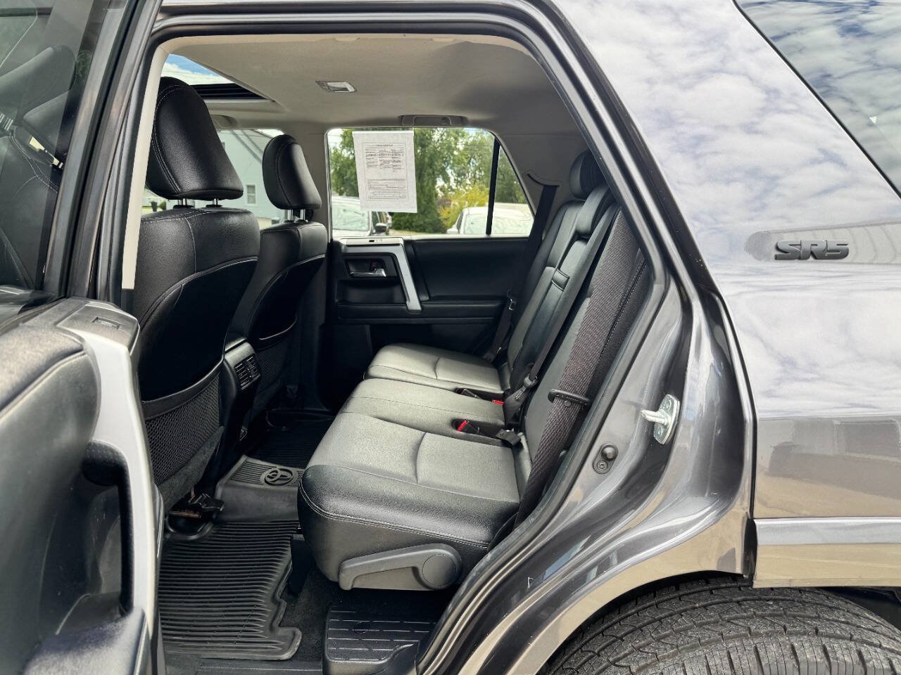 Used 2021 Toyota 4Runner SR5 Premium w/ Moonroof Package AWD/4WD image 20