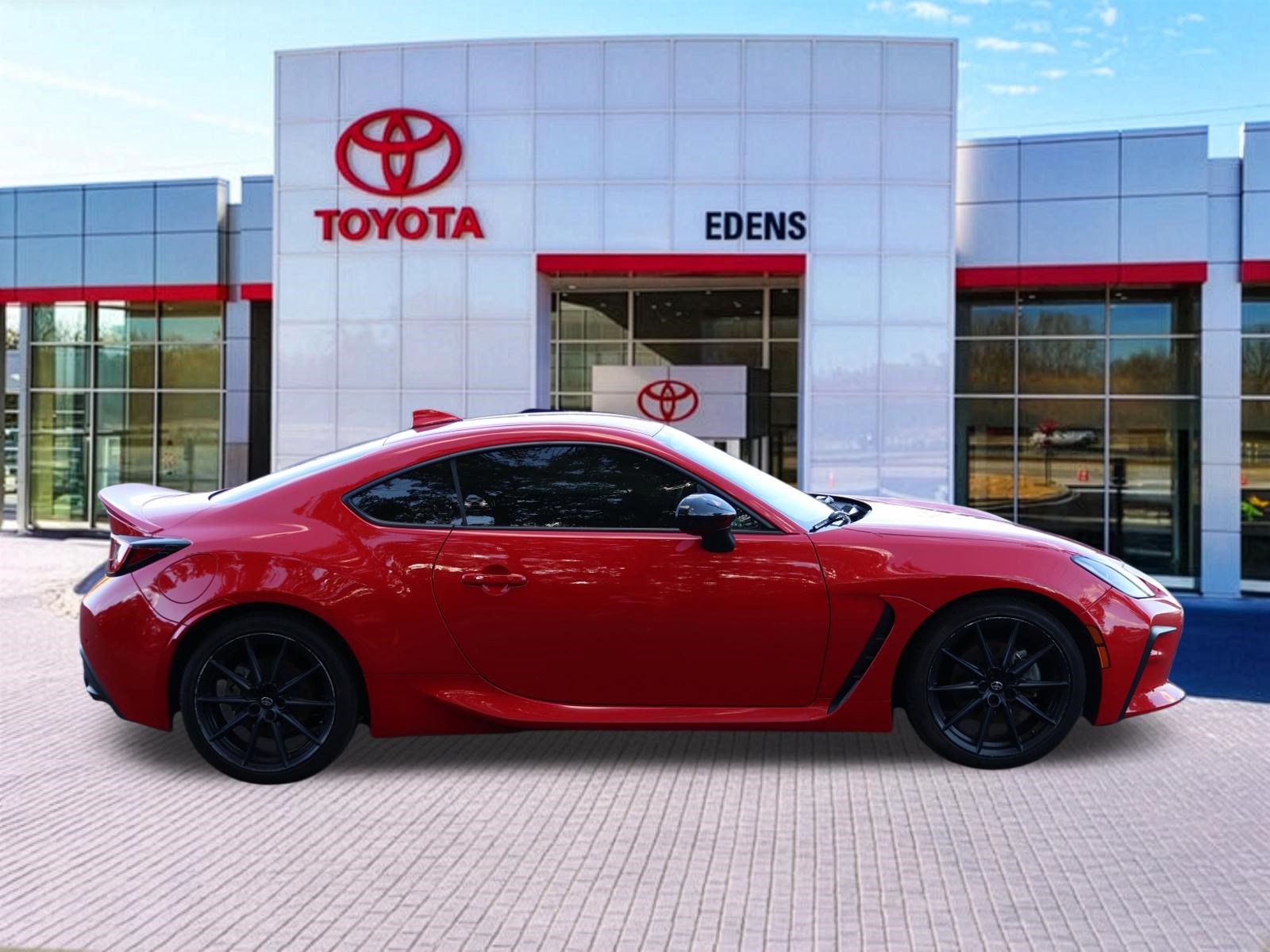 Used 2023 Toyota GR86 Premium RWD image 2