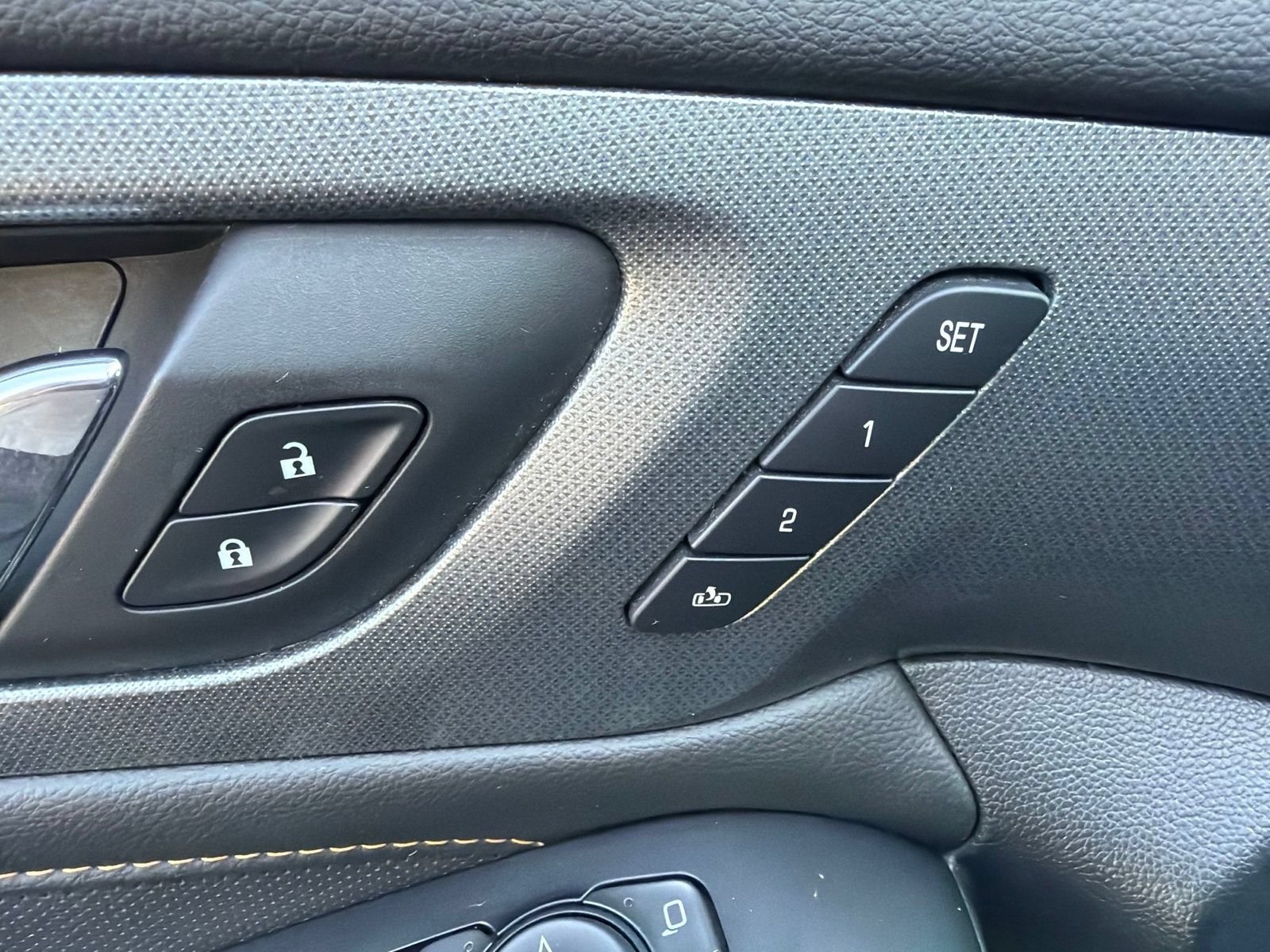 Used 2019 Chevrolet Traverse Premier w/ Redline Edition FWD image 11
