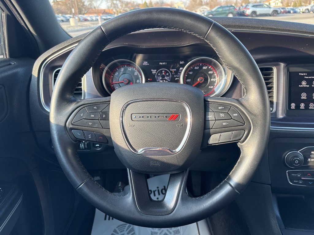 Used 2018 Dodge Charger SXT image 15