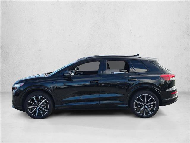 Used 2022 Audi Q4 e-tron Prestige AWD/4WD image 9