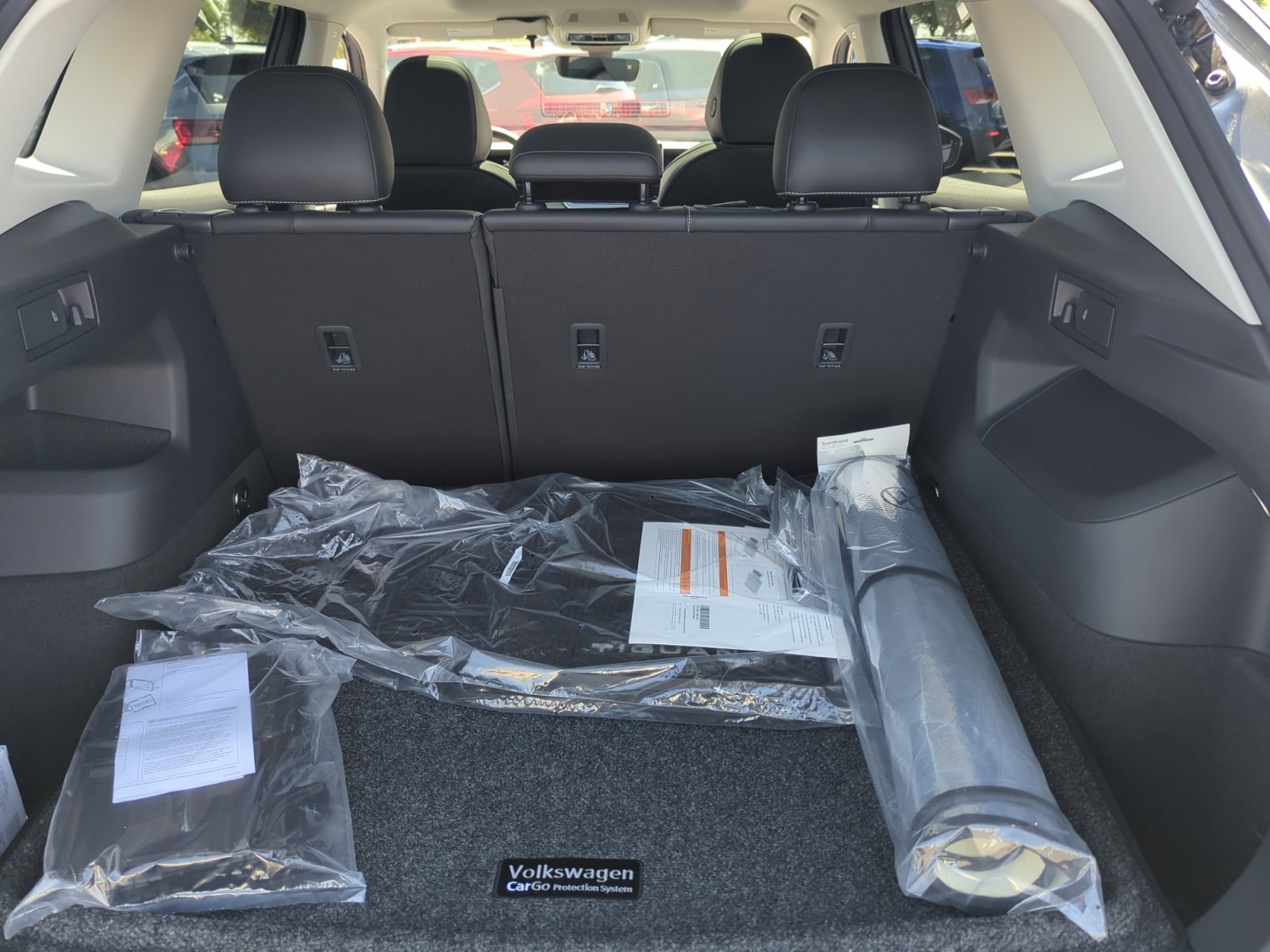 New 2025 Volkswagen Tiguan SE image 29