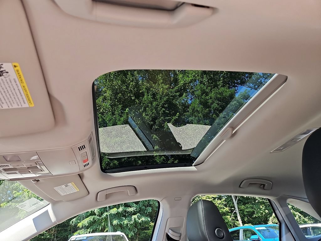 Certified 2026 Volkswagen Jetta SEL FWD image 14