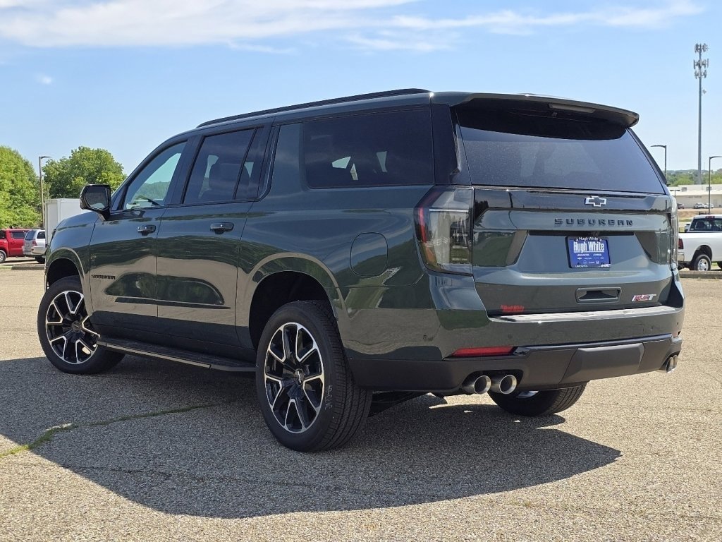 New 2026 Chevrolet Suburban RST w/ Comfort Package AWD/4WD image 11