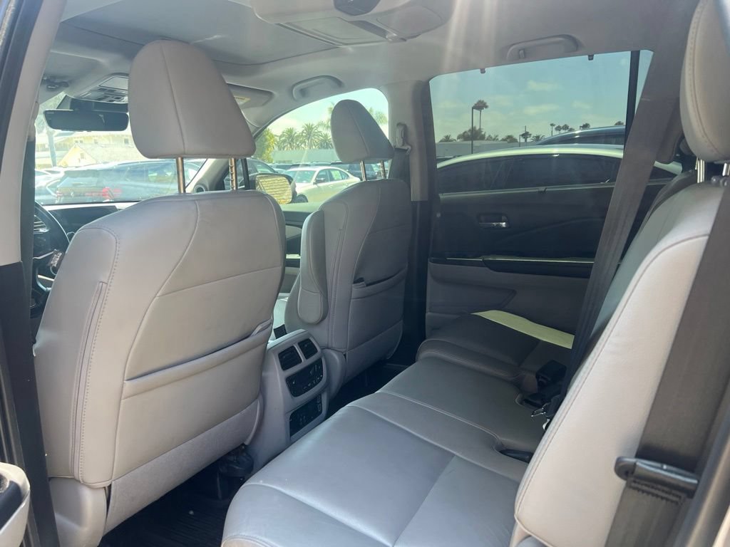 Used 2019 Honda Pilot Touring image 8
