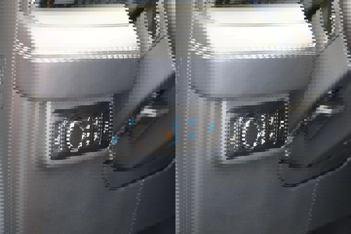 Used 2025 Ford Mustang Mach-E Select w/ Interior Protection Package image 15