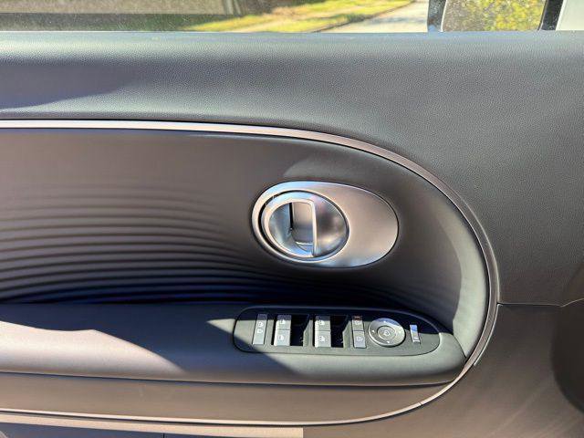 New 2026 Hyundai Ioniq 9 SEL image 14