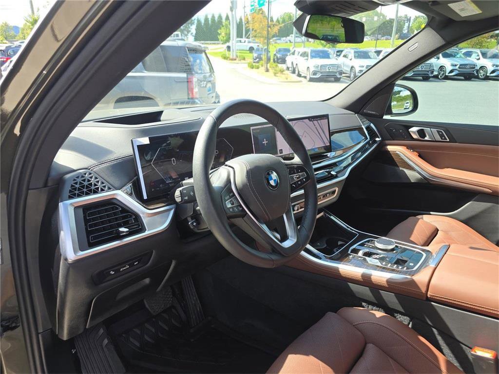 Used 2025 BMW X5 xDrive40i w/ Climate Comfort Package image 25