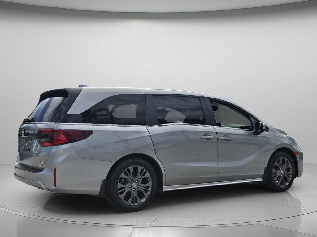 Certified 2025 Honda Odyssey Touring image 7