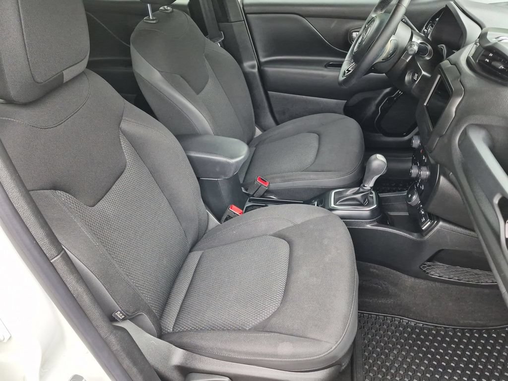 Used 2019 Jeep Renegade Altitude w/ Quick Order Package 22M AWD/4WD image 19