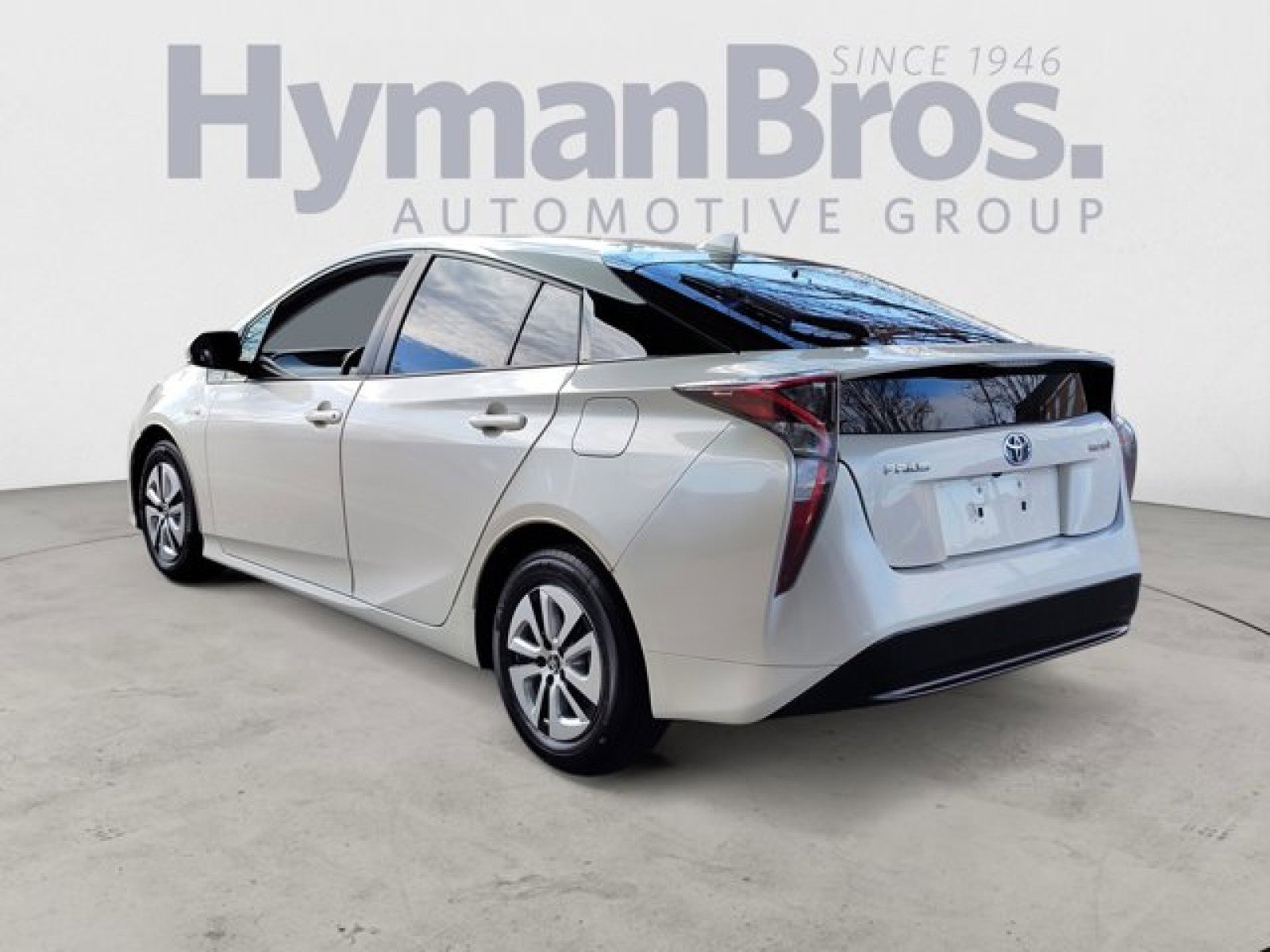 Used 2016 Toyota Prius Three FWD image 5