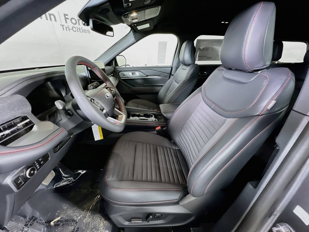 New 2026 Ford Explorer ST-Line w/ ST-Line Street Pack AWD/4WD image 26