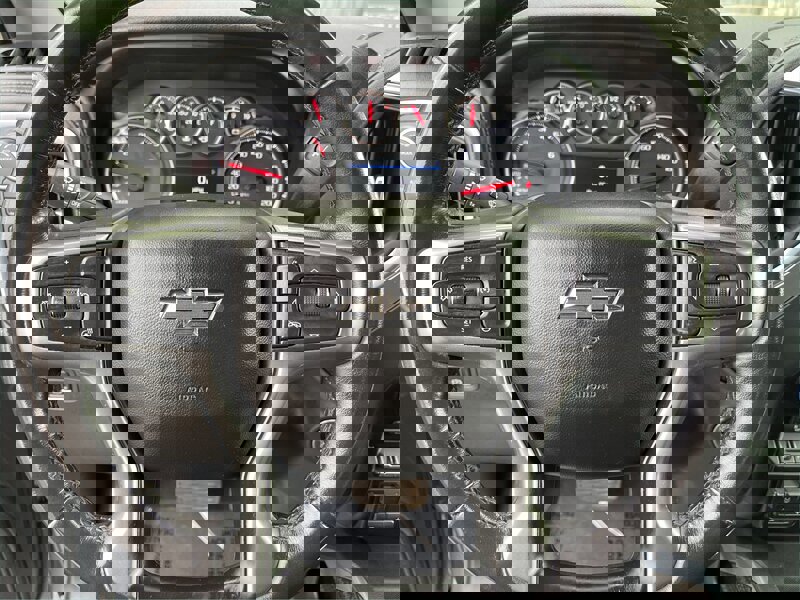 Used 2021 Chevrolet Silverado 1500 LT Trail Boss w/ Convenience Package II image 16