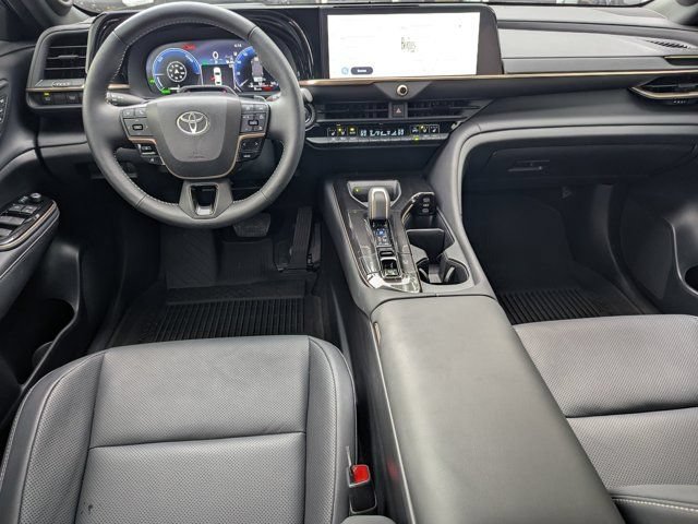 Used 2026 Toyota Crown Platinum AWD/4WD image 19