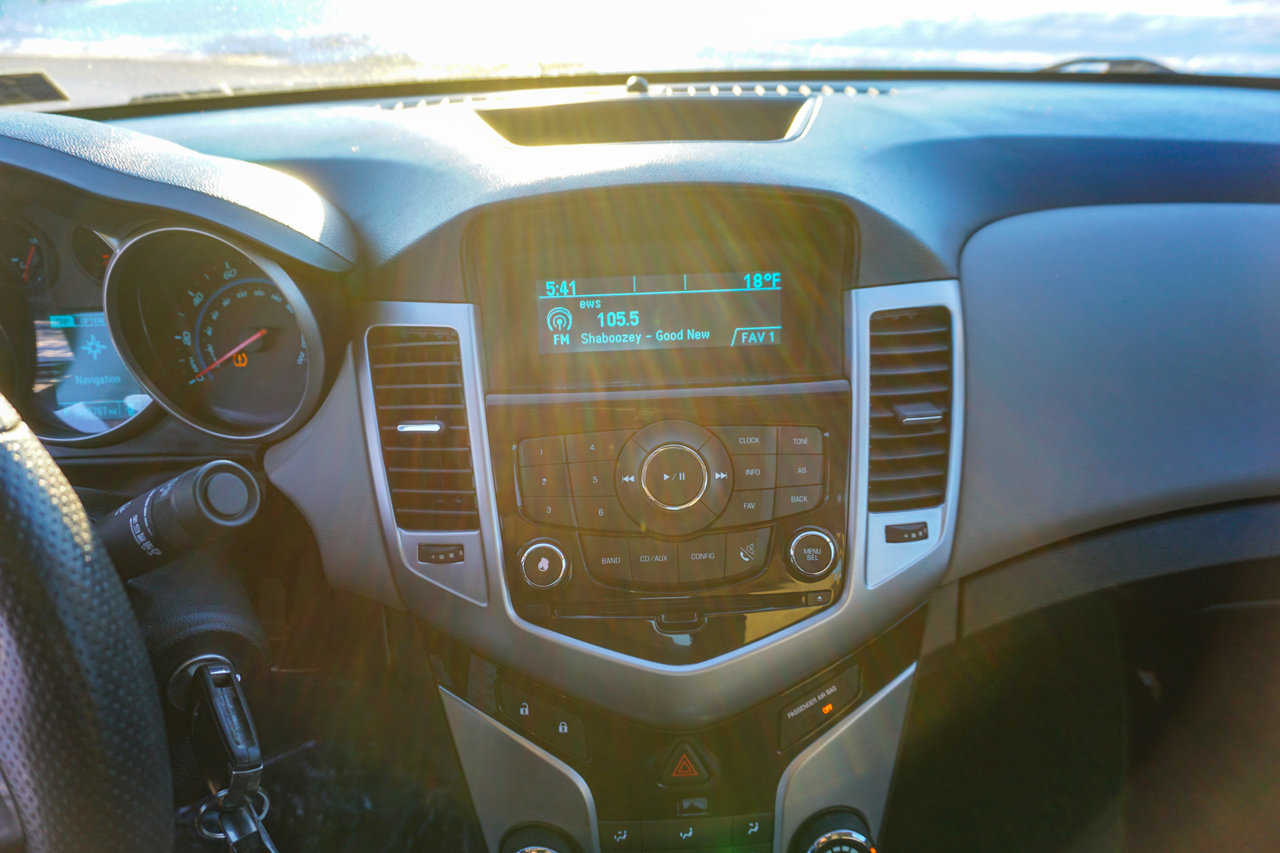 Used 2014 Chevrolet Cruze LS image 12