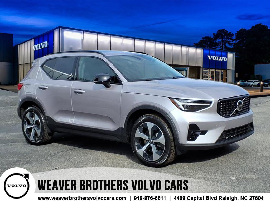 New 2026 Volvo XC40 B5 Plus w/ Protection Package Premier