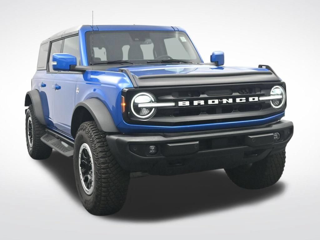Used 2024 Ford Bronco Outer Banks w/ Sasquatch Package AWD/4WD image 3