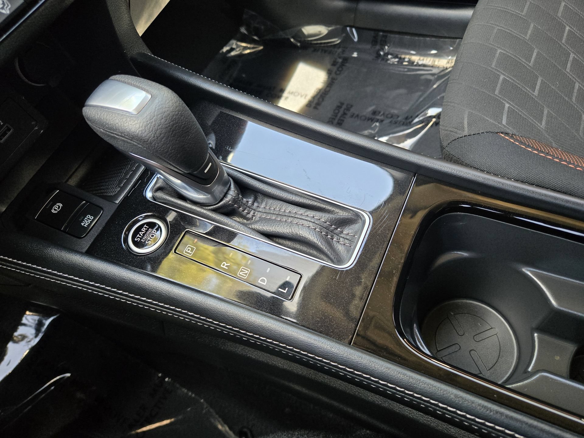Used 2024 Nissan Kicks SR FWD image 19