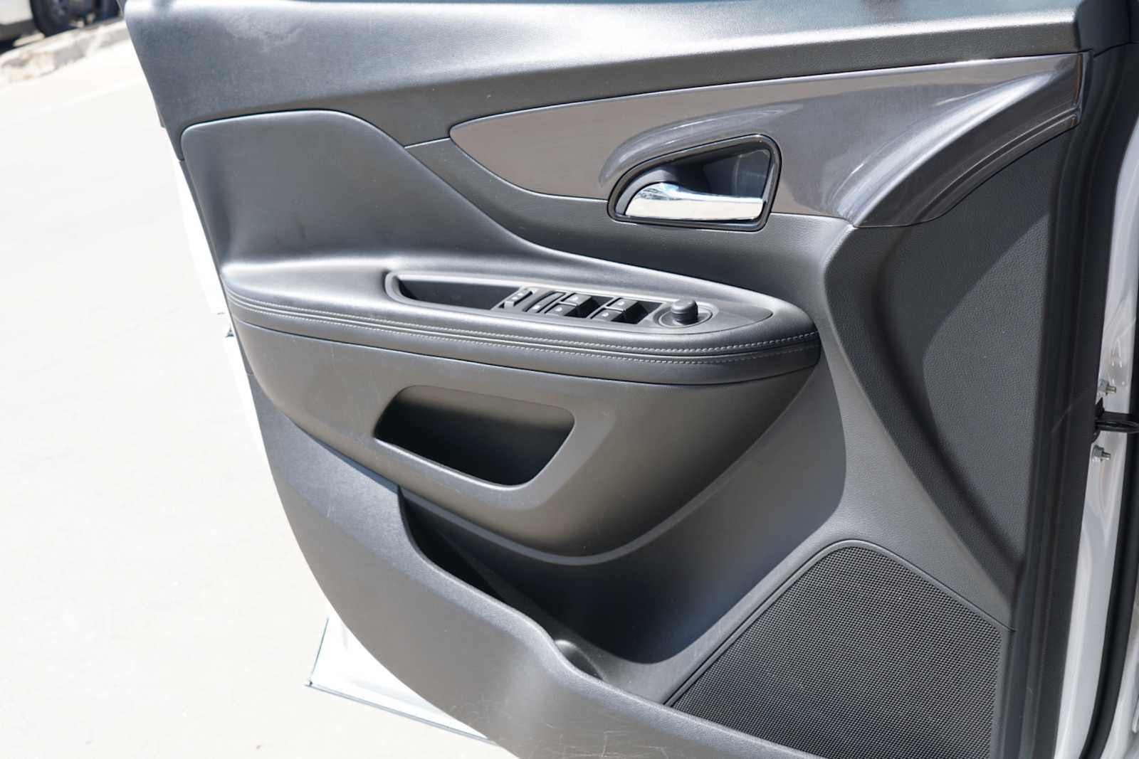 Used 2019 Buick Encore Preferred w/ Safety Package FWD image 16