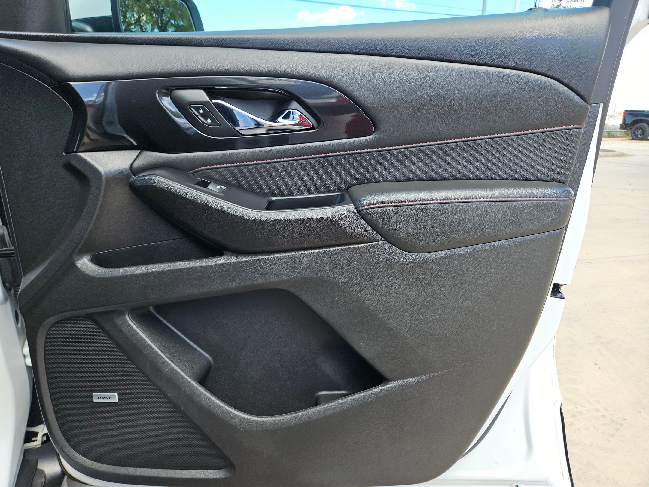 Certified 2023 Chevrolet Traverse RS w/ LPO, 'HIT The Road' Package FWD image 29