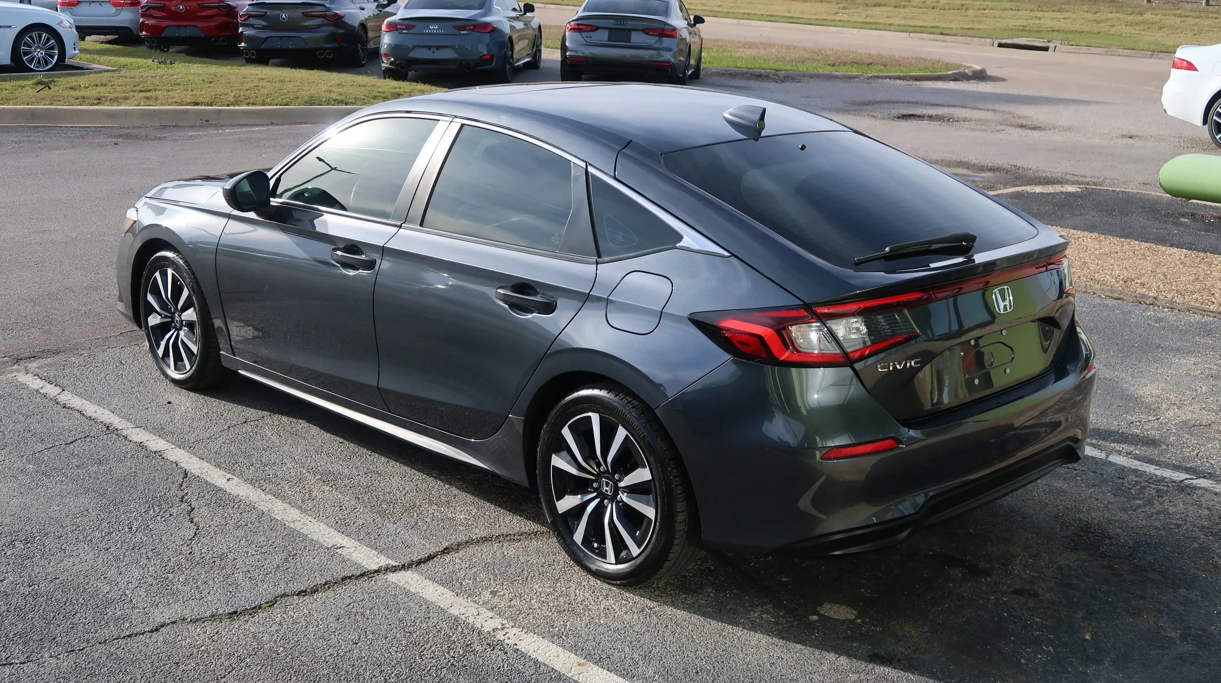 Used 2024 Honda Civic EX-L image 11