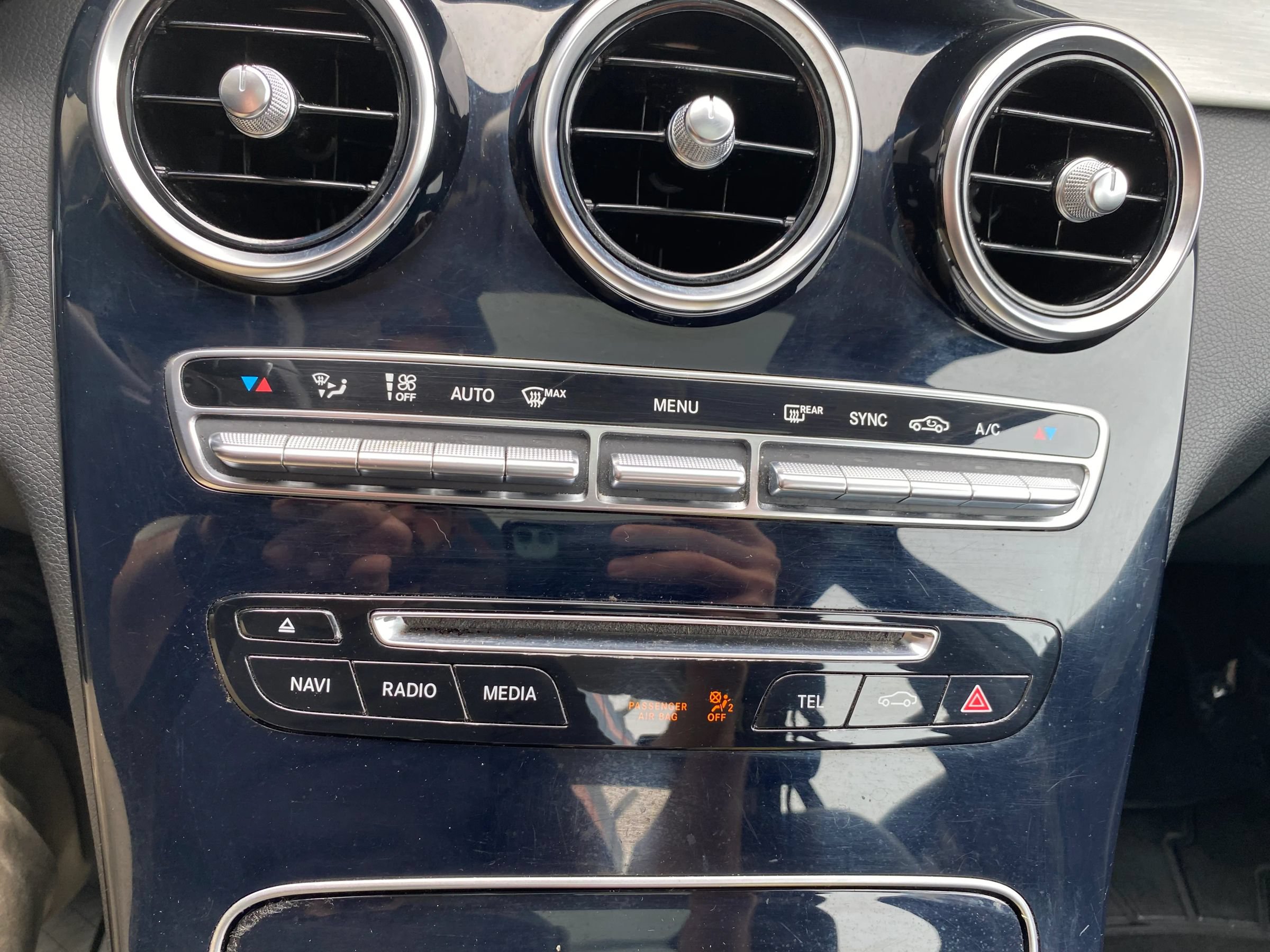 Used 2015 Mercedes-Benz C 300 4MATIC Sedan image 18