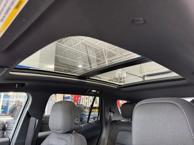 New 2026 Chevrolet Equinox LT FWD image 8